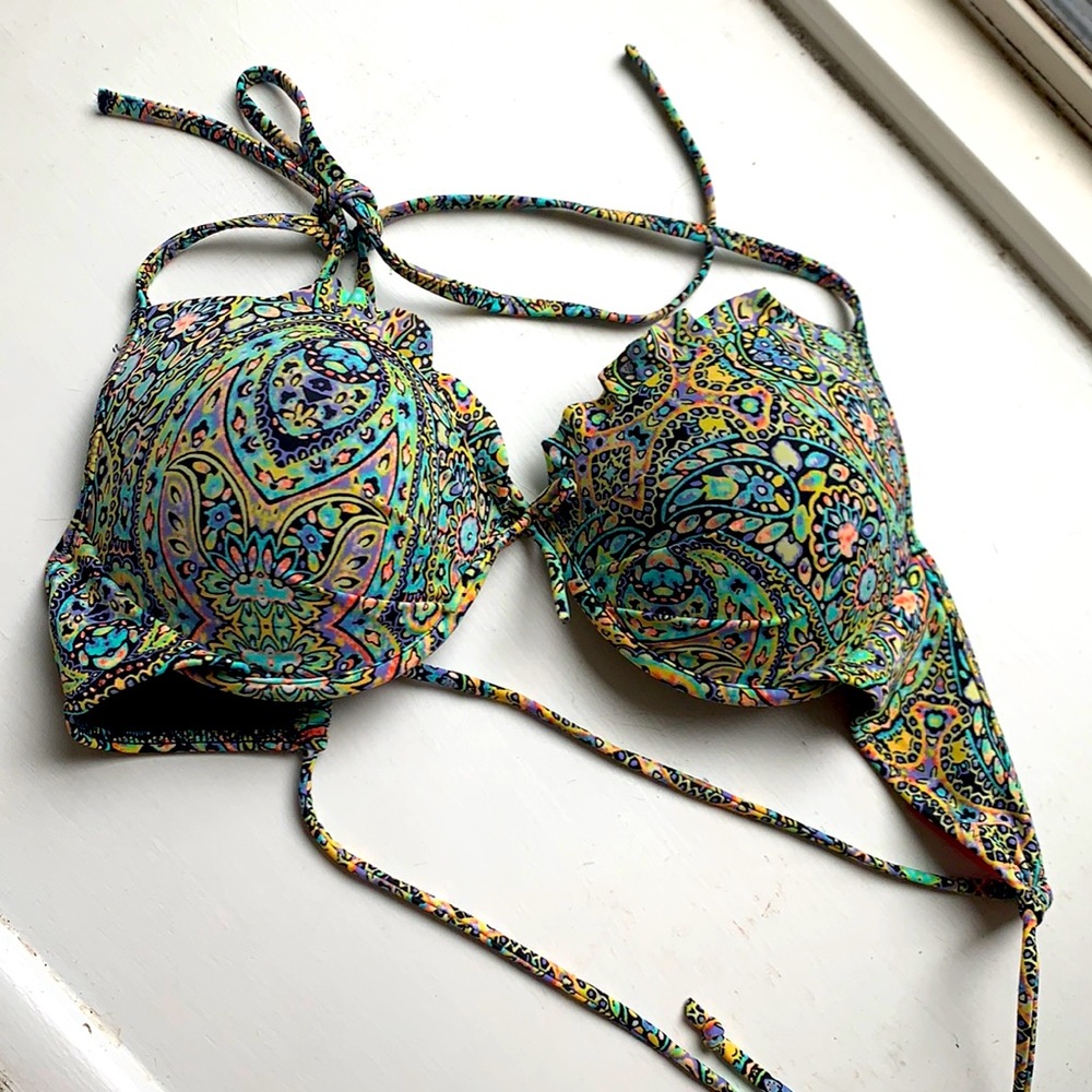 Victoria’s Secret, padded top, size 34C